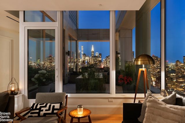 368 3RD Avenue PH34A, New York City, NY 10016