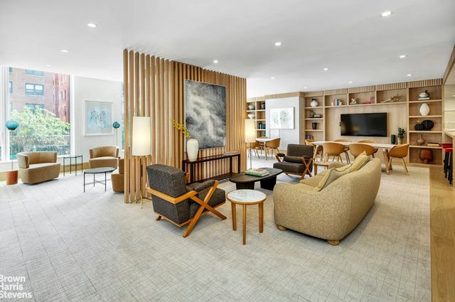 368 3RD Avenue PH34A, New York City, NY 10016