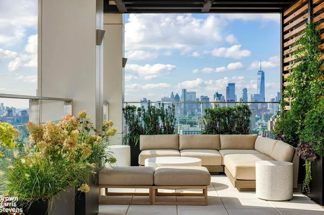 368 3RD Avenue PH34A, New York City, NY 10016