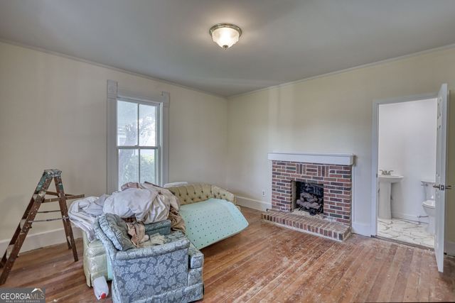 706 S Railroad Street, Shady Dale, GA 31085