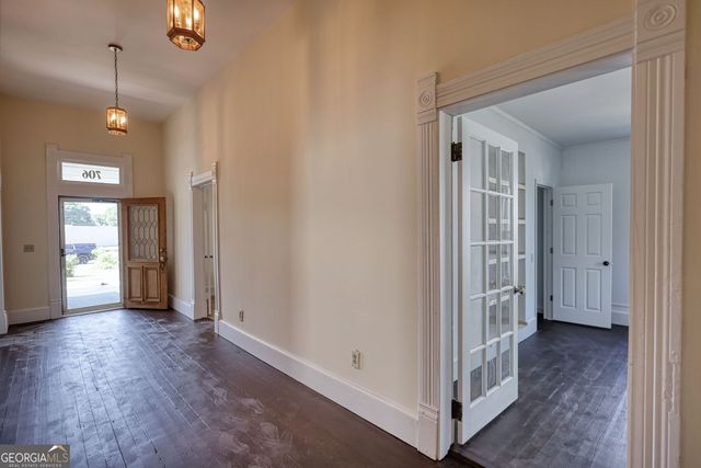 706 S Railroad Street, Shady Dale, GA 31085