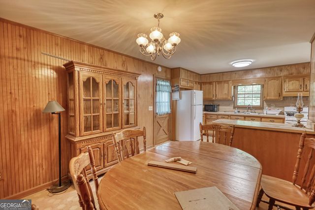 706 S Railroad Street, Shady Dale, GA 31085