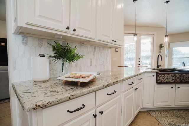 27931 BOGEN RD, New Braunfels, TX 78132