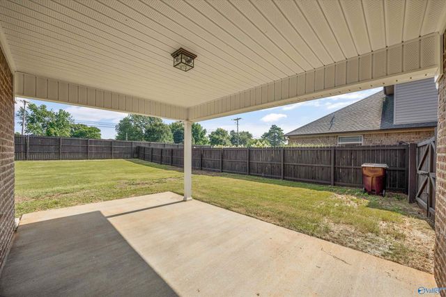 17050 Stonegate Drive, Athens, AL 35613