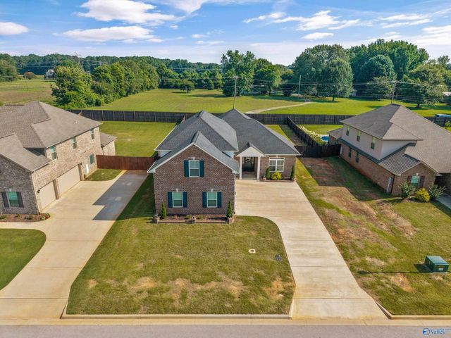 17050 Stonegate Drive, Athens, AL 35613