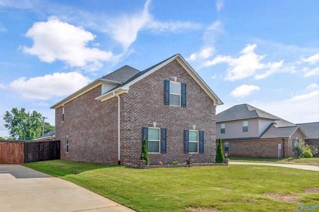 17050 Stonegate Drive, Athens, AL 35613