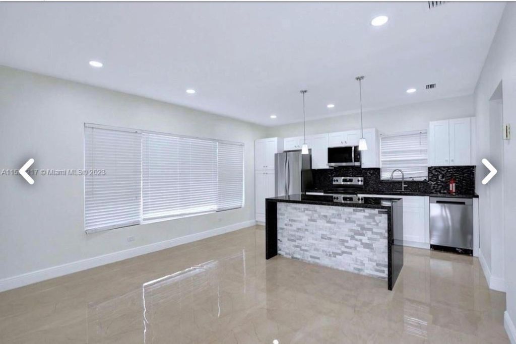 6720 Coolidge Street, Hollywood, FL 33024