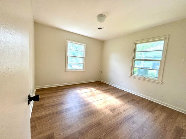 4503 Standish Drive, Fort Wayne, IN 46806