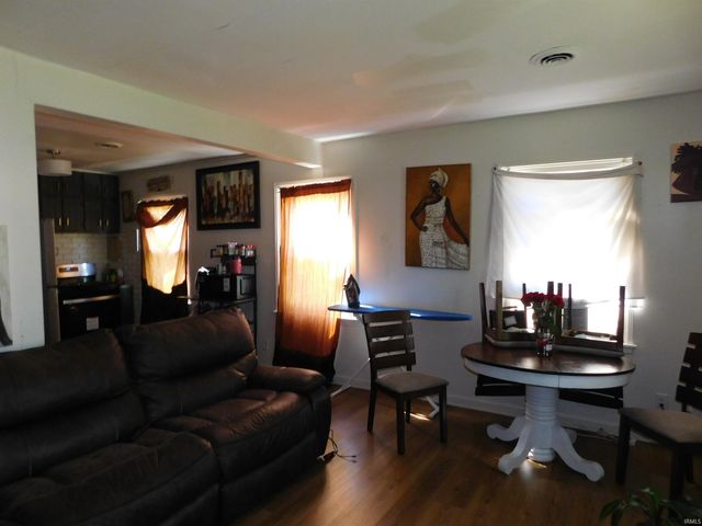 4503 Standish Drive, Fort Wayne, IN 46806