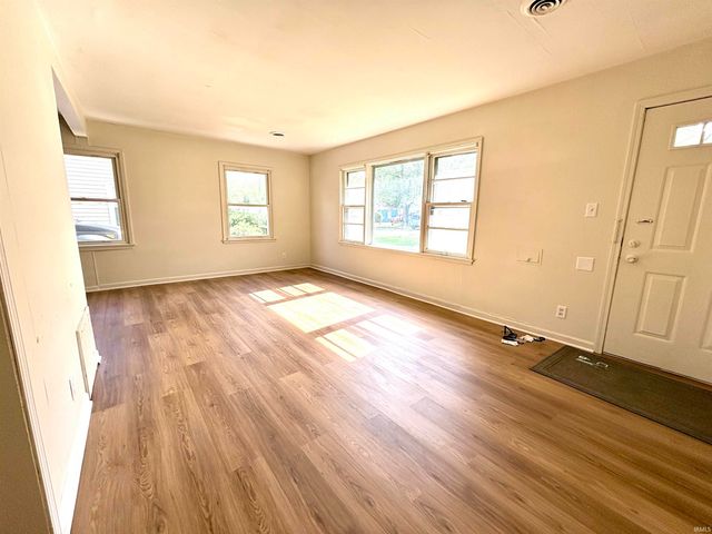 4503 Standish Drive, Fort Wayne, IN 46806
