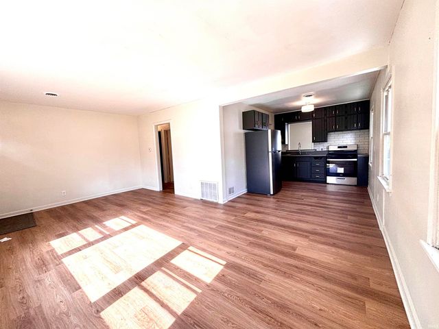 4503 Standish Drive, Fort Wayne, IN 46806