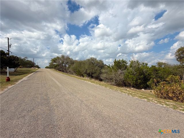 1447 Carson Creek, Canyon Lake, TX 78133