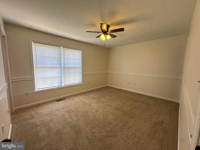 111 FOX CT, Winchester, VA 22603