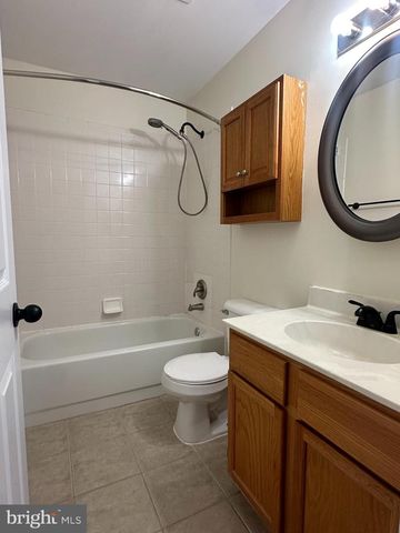 111 FOX CT, Winchester, VA 22603