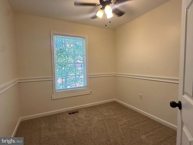 111 FOX CT, Winchester, VA 22603