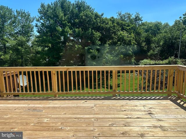 111 FOX CT, Winchester, VA 22603