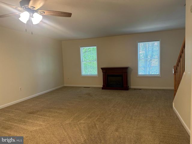 111 FOX CT, Winchester, VA 22603