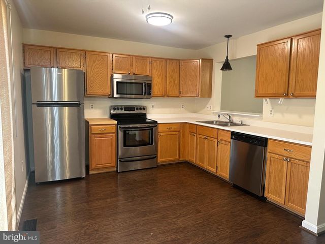 111 FOX CT, Winchester, VA 22603