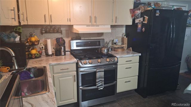 2853 Blue Jay Street, Denver, CO 80260