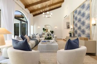 260 Everglade Avenue, Palm Beach, FL 33480