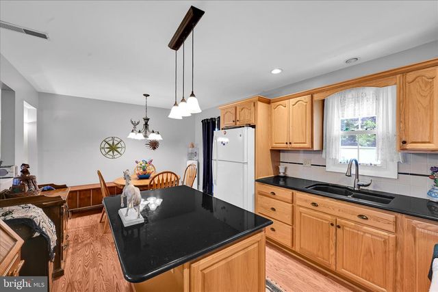 588 MULBERRY ST, Elizabethtown, PA 17022