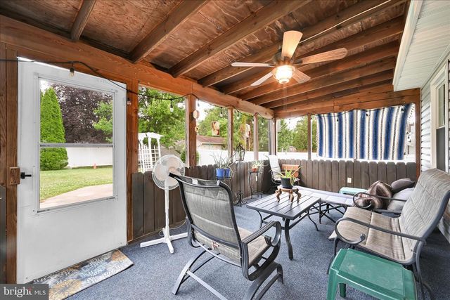 588 MULBERRY ST, Elizabethtown, PA 17022