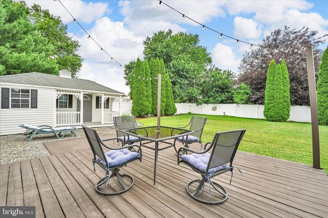 588 MULBERRY ST, Elizabethtown, PA 17022
