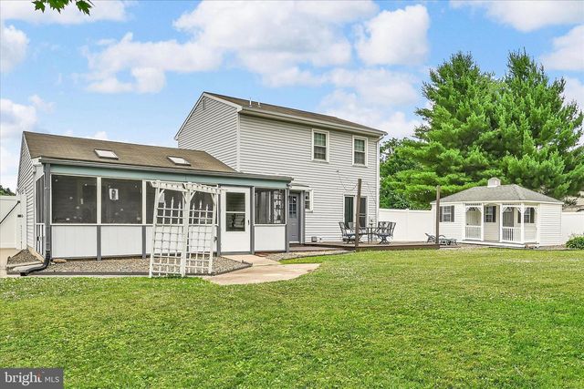 588 MULBERRY ST, Elizabethtown, PA 17022