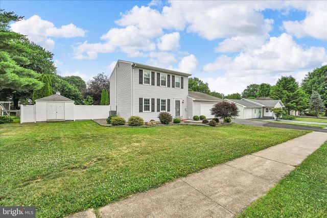 588 MULBERRY ST, Elizabethtown, PA 17022