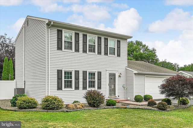 588 MULBERRY ST, Elizabethtown, PA 17022