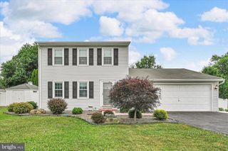 588 MULBERRY ST, Elizabethtown, PA 17022