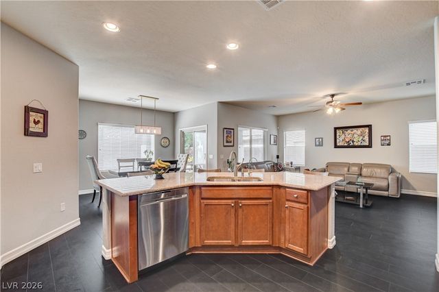 10604 Harvest Green Way, Las Vegas, NV 89135
