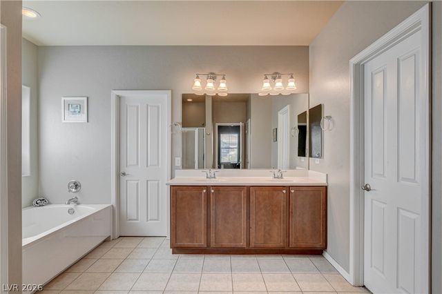 10604 Harvest Green Way, Las Vegas, NV 89135