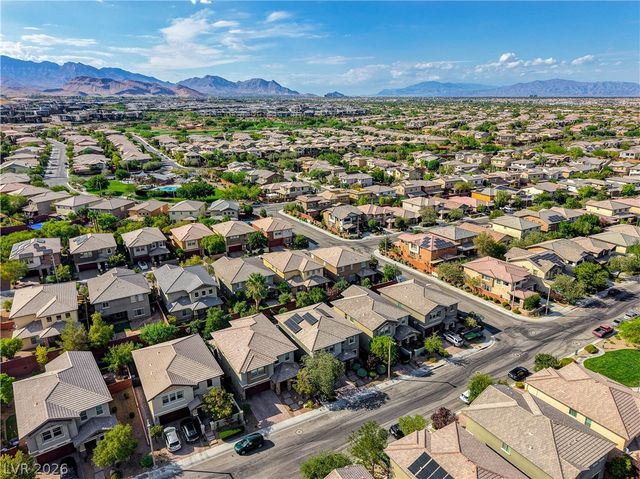 10604 Harvest Green Way, Las Vegas, NV 89135