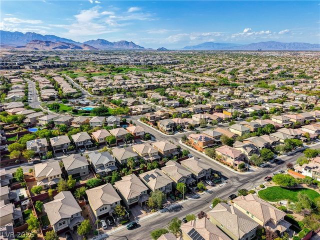 10604 Harvest Green Way, Las Vegas, NV 89135