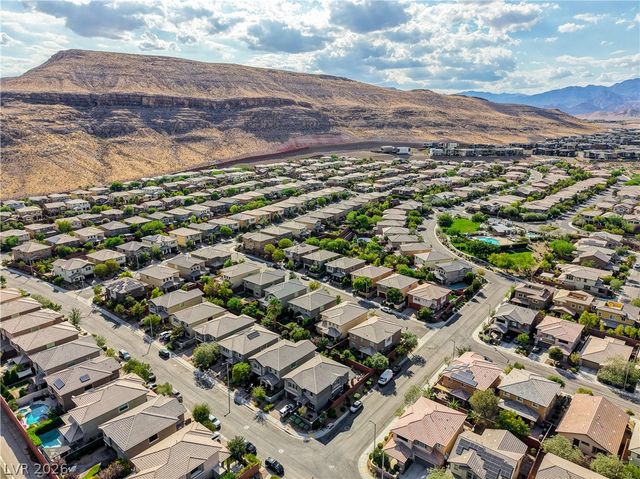 10604 Harvest Green Way, Las Vegas, NV 89135