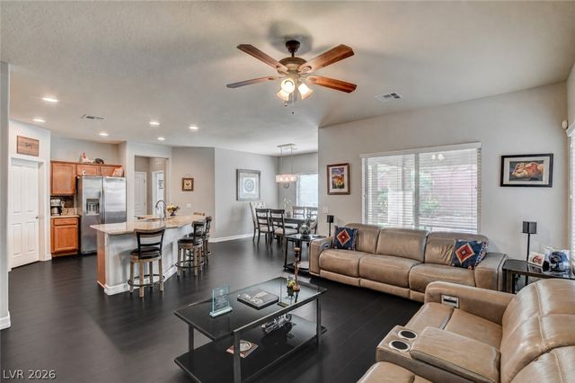 10604 Harvest Green Way, Las Vegas, NV 89135