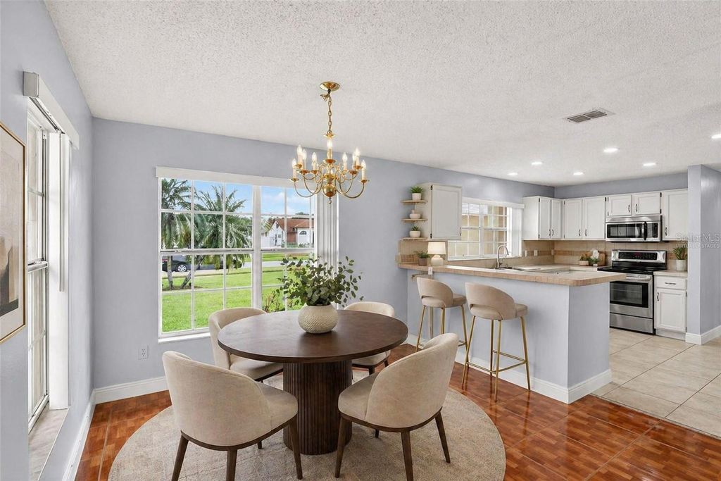 Image 30 of property listing at 14912 WHITE MAGNOLIA COURT, Orlando, FL 32824