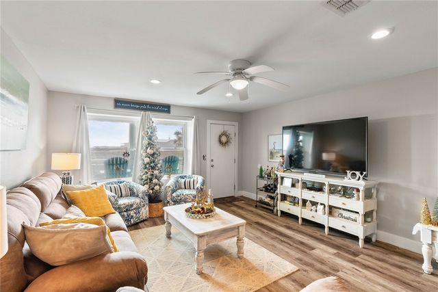 1107 E 11th St H59, Port Aransas, TX 78373