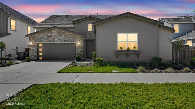 2840 Wylin Blvd, Lathrop, CA 95330
