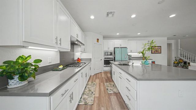 2840 Wylin Blvd, Lathrop, CA 95330