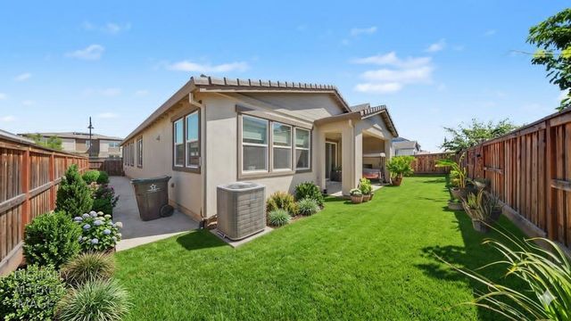 2840 Wylin Blvd, Lathrop, CA 95330