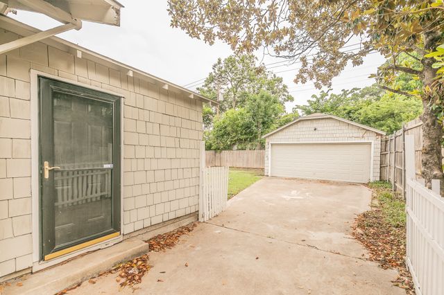 5313 Collinwood Avenue, Fort Worth, TX 76107