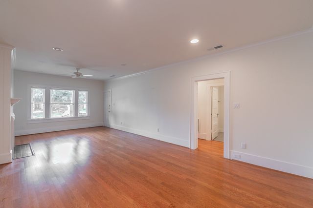 5313 Collinwood Avenue, Fort Worth, TX 76107