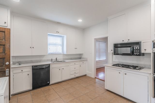 5313 Collinwood Avenue, Fort Worth, TX 76107