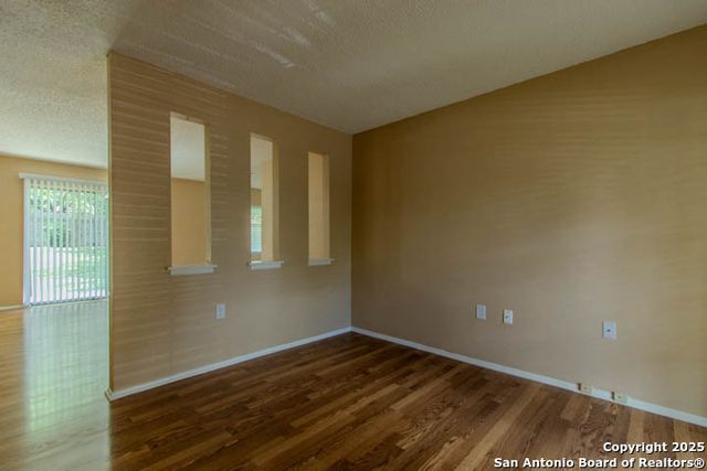 123 Meadow Lark, Converse, TX 78109