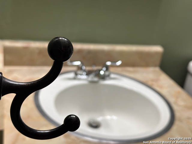 123 Meadow Lark, Converse, TX 78109