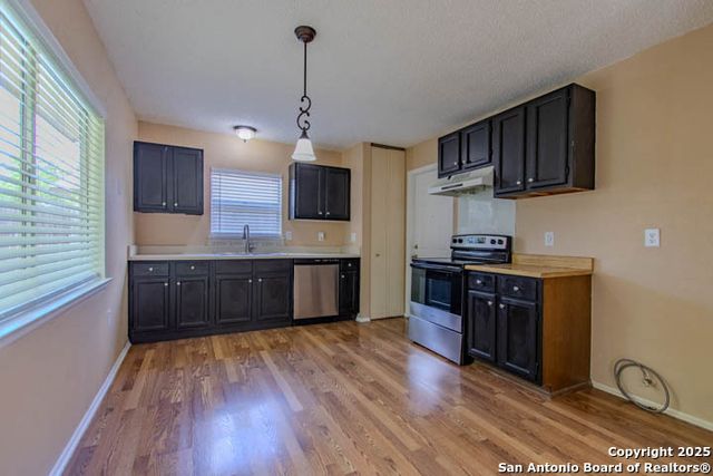 123 Meadow Lark, Converse, TX 78109