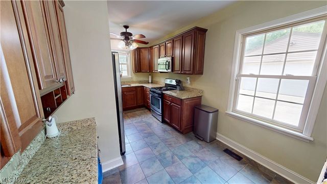 16713 Lomond Boulevard, Shaker Heights, OH 44120