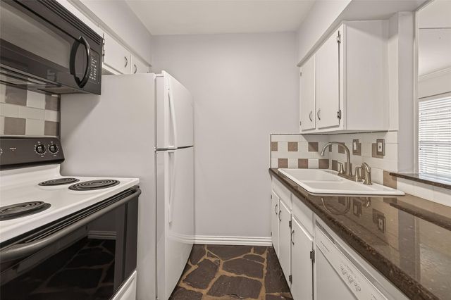 9029 Gaylord Street 125, Houston, TX 77024